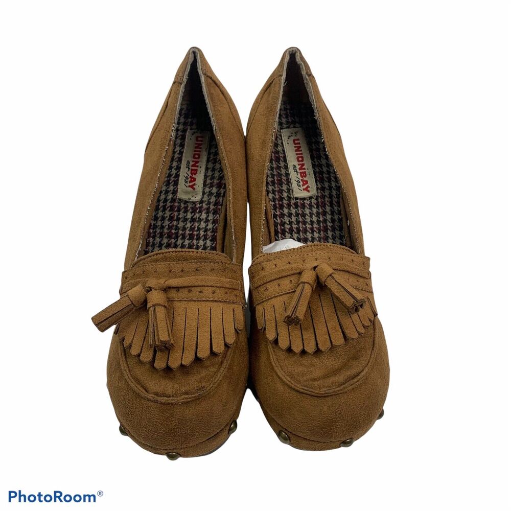 Vintage Y2K Size‎ 9 90s Union Bay Nicolette Platform Wood Heel Studded Pumps Tan